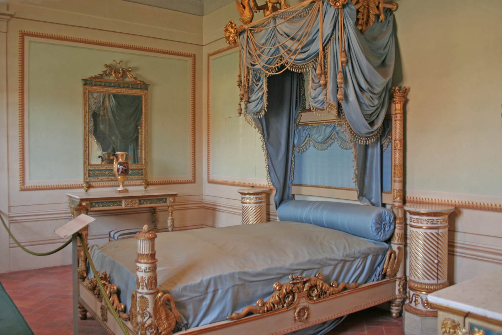 il letto lavorato di Napoleone